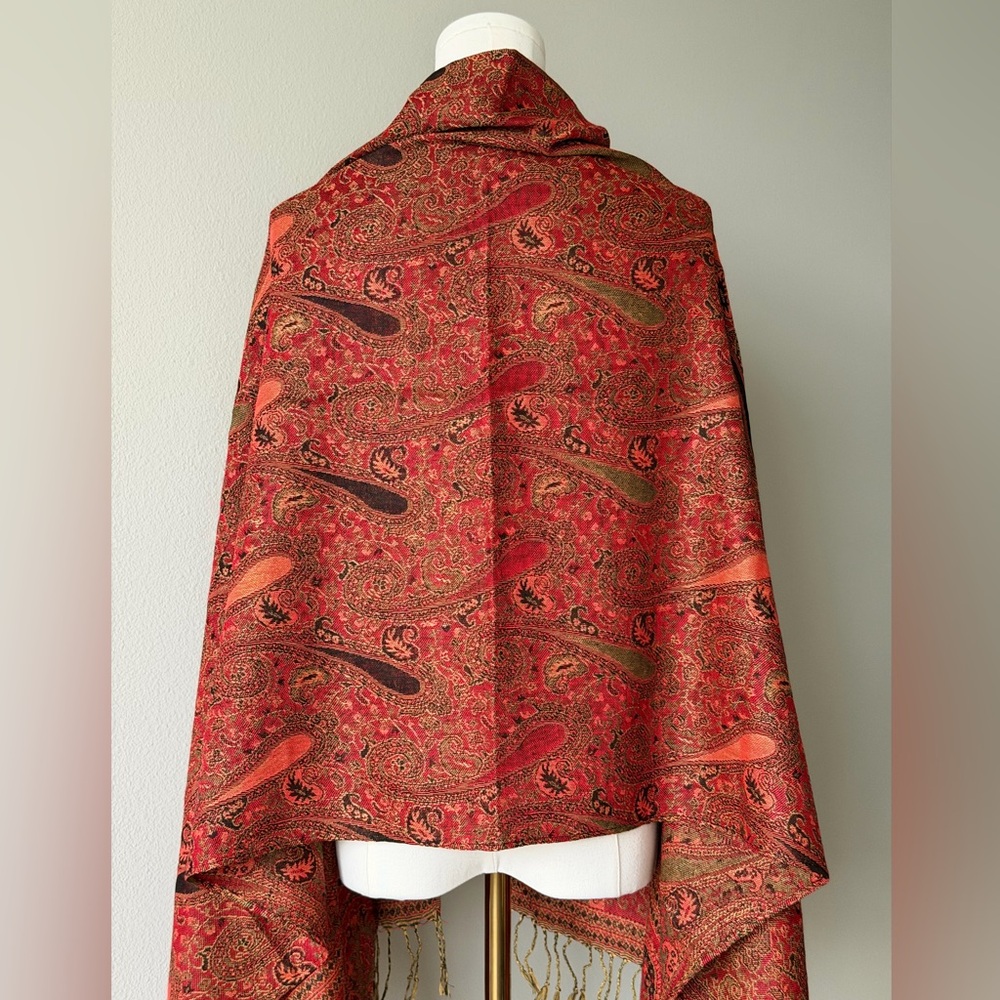 ALMHD Co Jerusalem Cashmere Red Paisley Fringe Shawl Wrap - Traditional Pattern - Picture 7 of 10